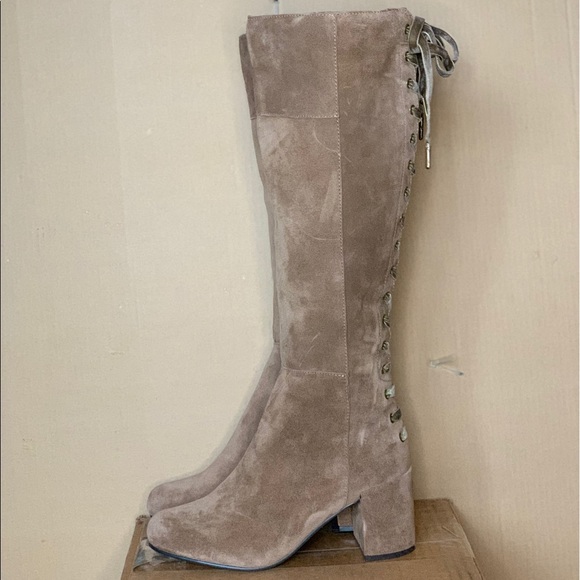 VERY VOLATILE BOOTS - Picture 3 of 4